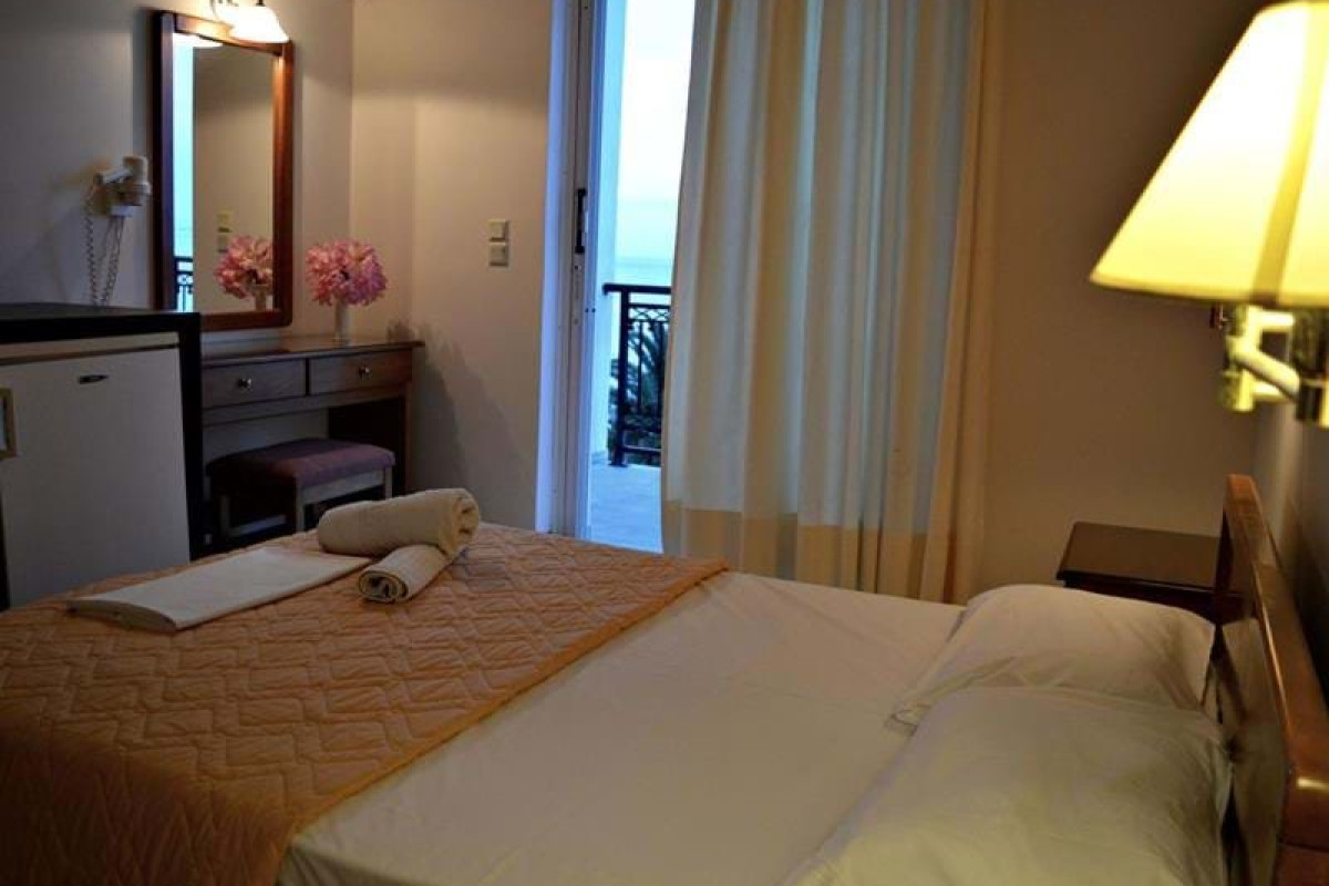 Paradise Beach (recomandat 2*+) (Argassi)