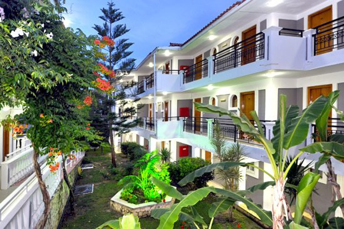 Golden Sun (Suites) Resort - adults only (Kalamaki)