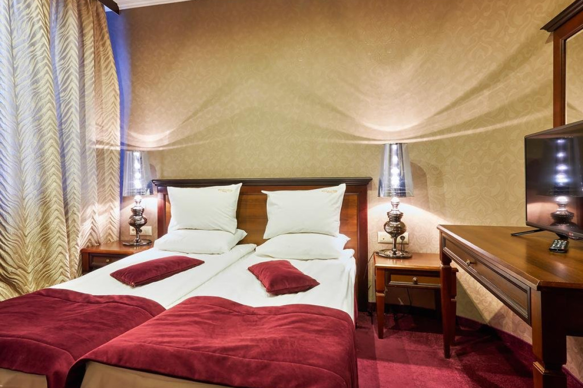 GRAND HOTEL YANTRA