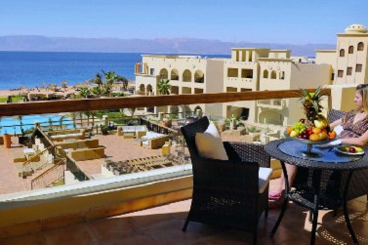 Radisson Blu Tala Bay