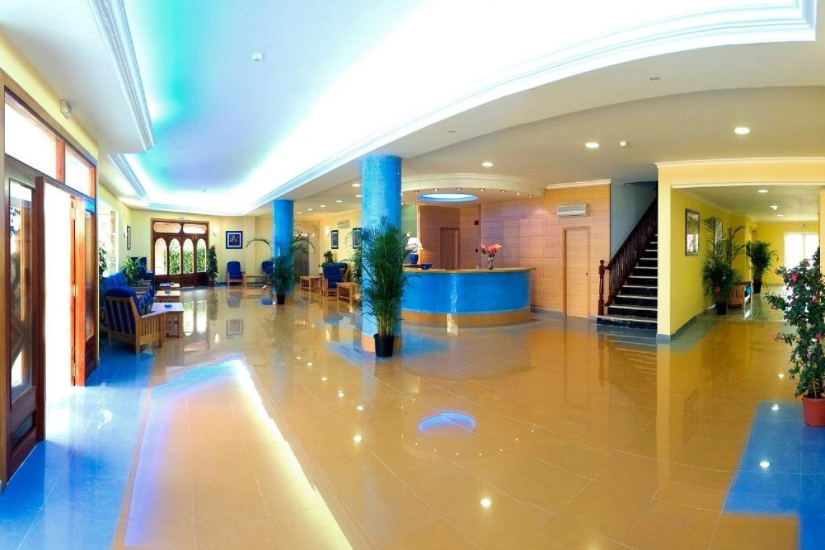 VIBRA BAY APARTHOTEL