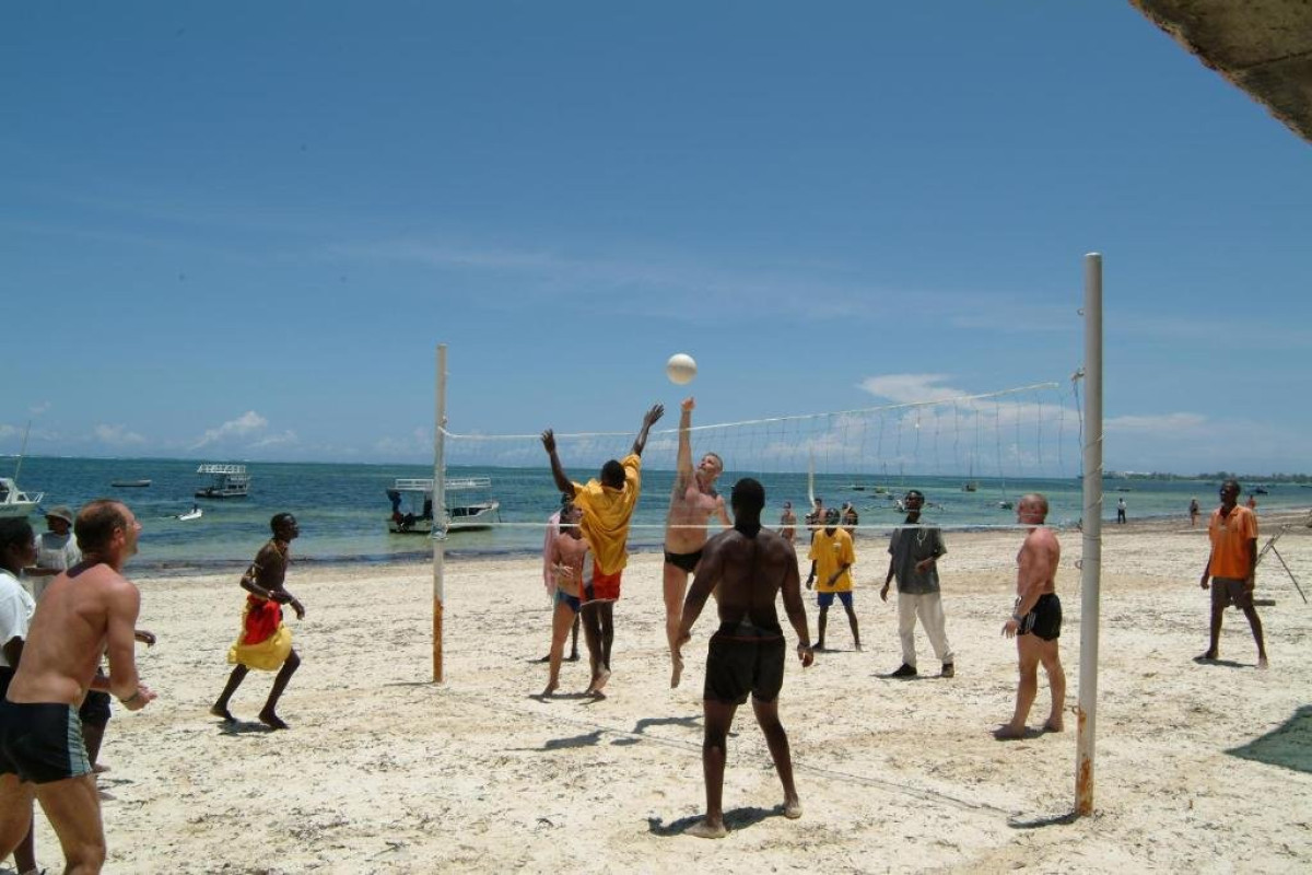 Bamburi Beach Resort (R)