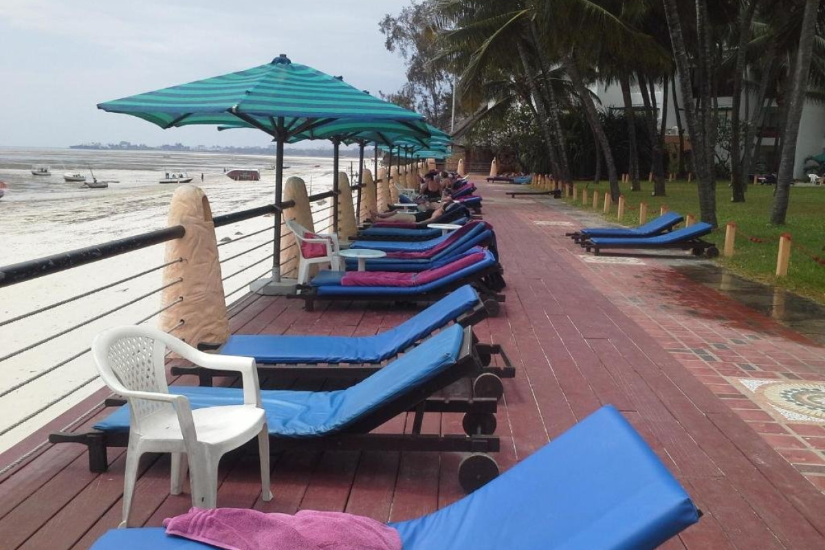 Bamburi Beach Resort (R)