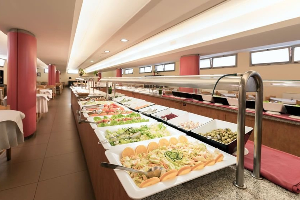 Tossa Beach Center (Tossa de Mar)