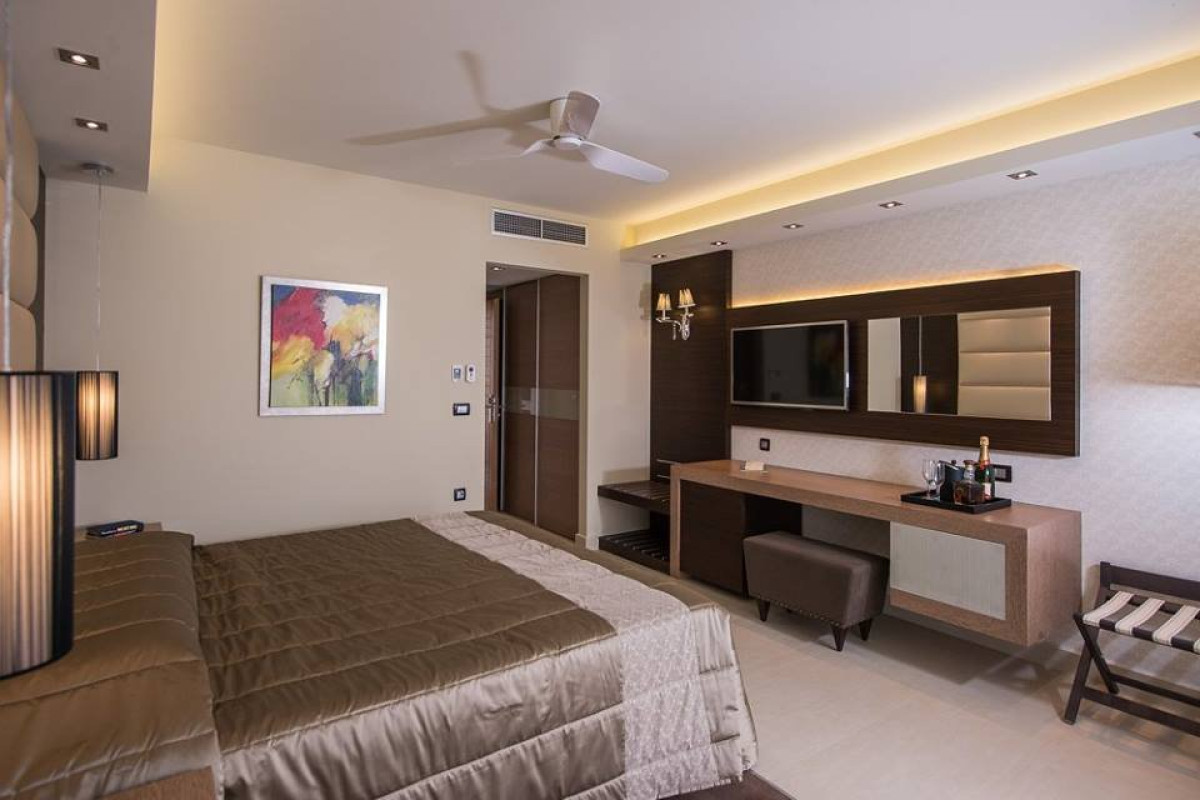 Cretan Dream Royal (C)