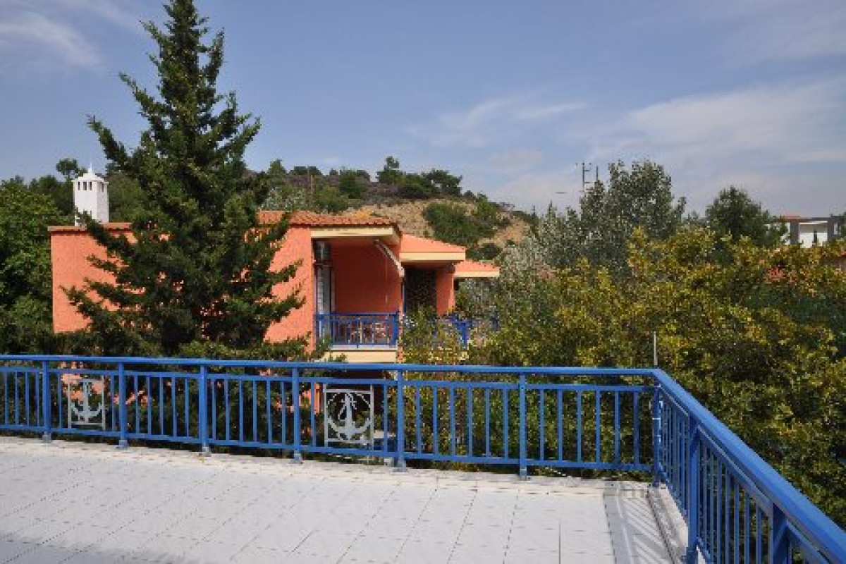 Rodon House (Tripiti)