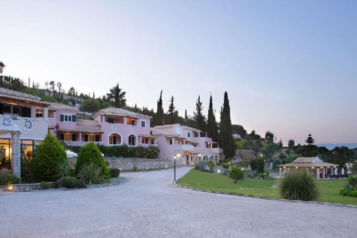 Bella Mare (Kassiopi)