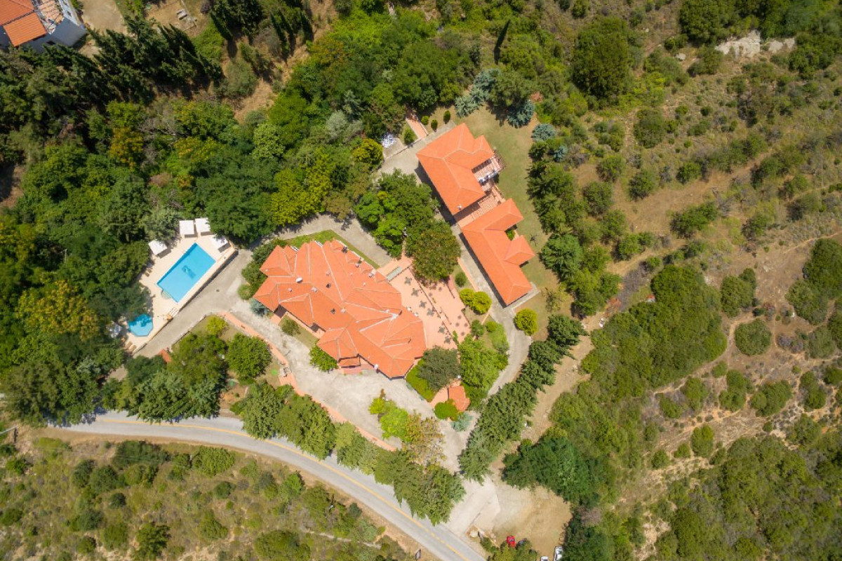Roxani Country House