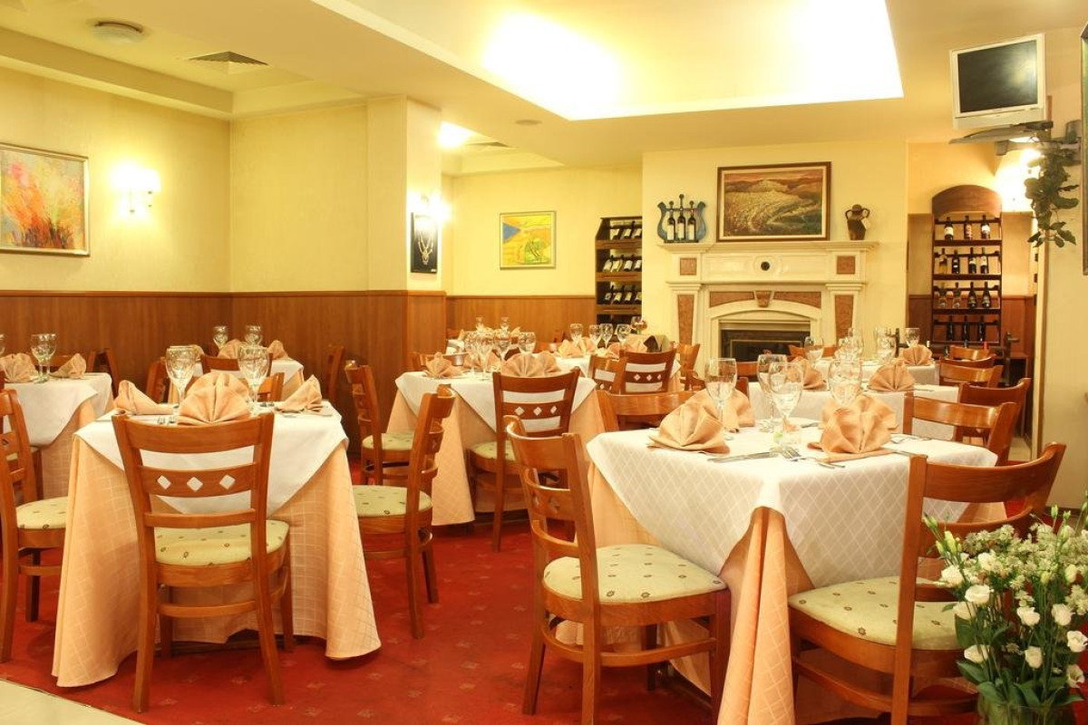 PREMIER HOTEL