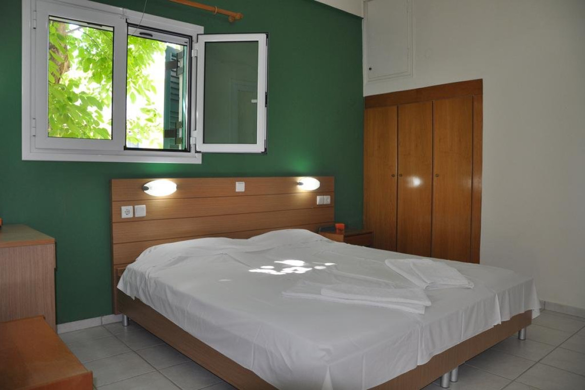 Ionian Paradise Studios Apartments (Nidri)