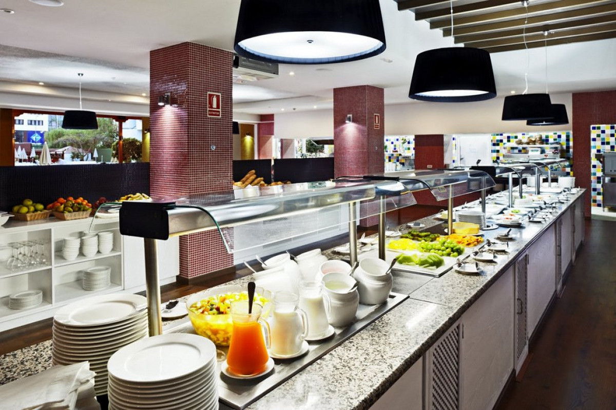 Coral Suites and Spa (Adults Only +16)