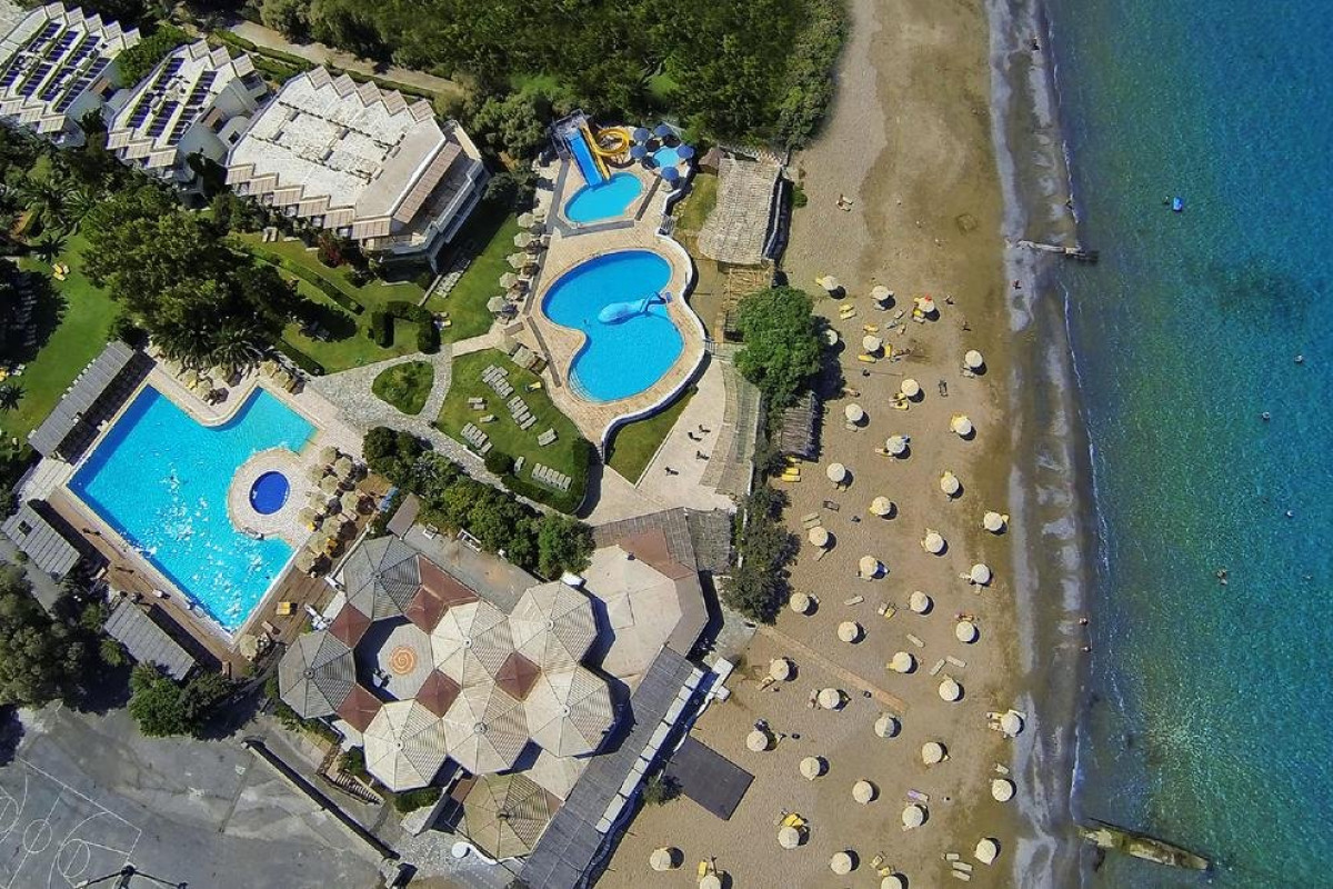 Apollonia Beach Resort and Spa (K)