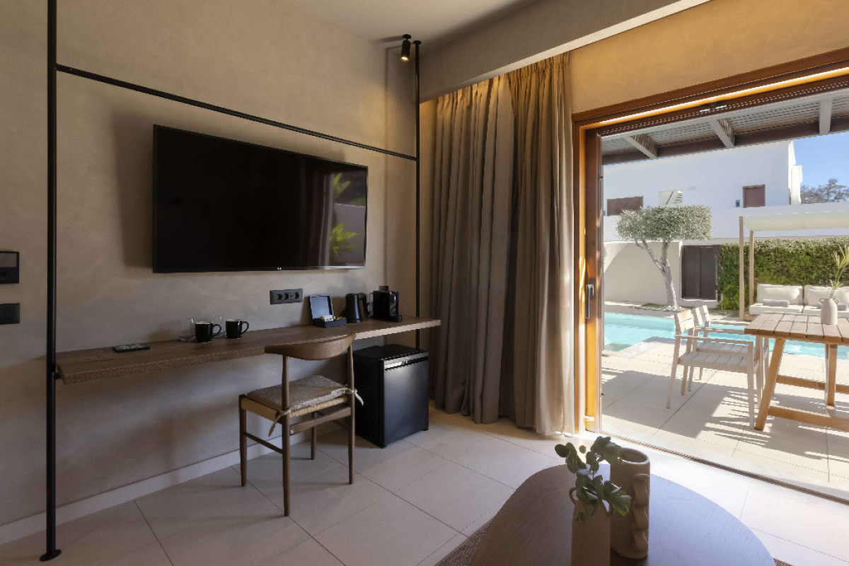 Aulus Lindos Rhodes, Curio Collection By Hilton