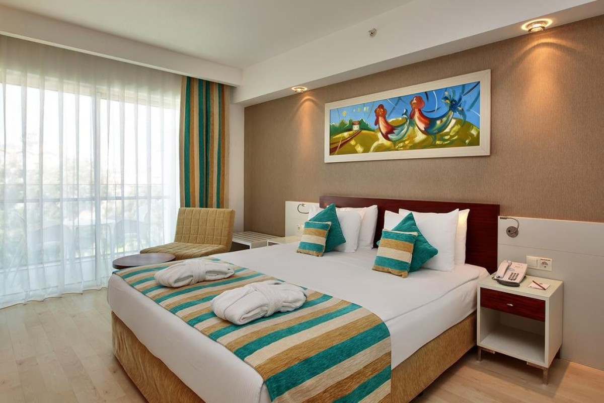 SUNIS EVREN BEACH RESORT