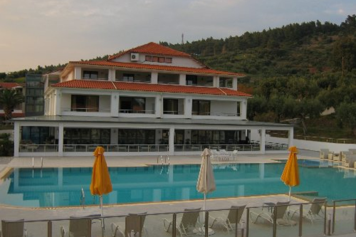 Lagomandra Beach Hotel (Nikiti, Sithonia)