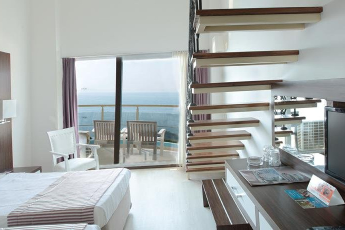 ARORA HOTEL