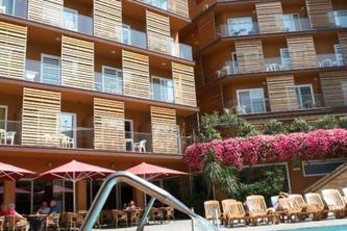 Alegria Plaza Paris (Lloret de Mar)