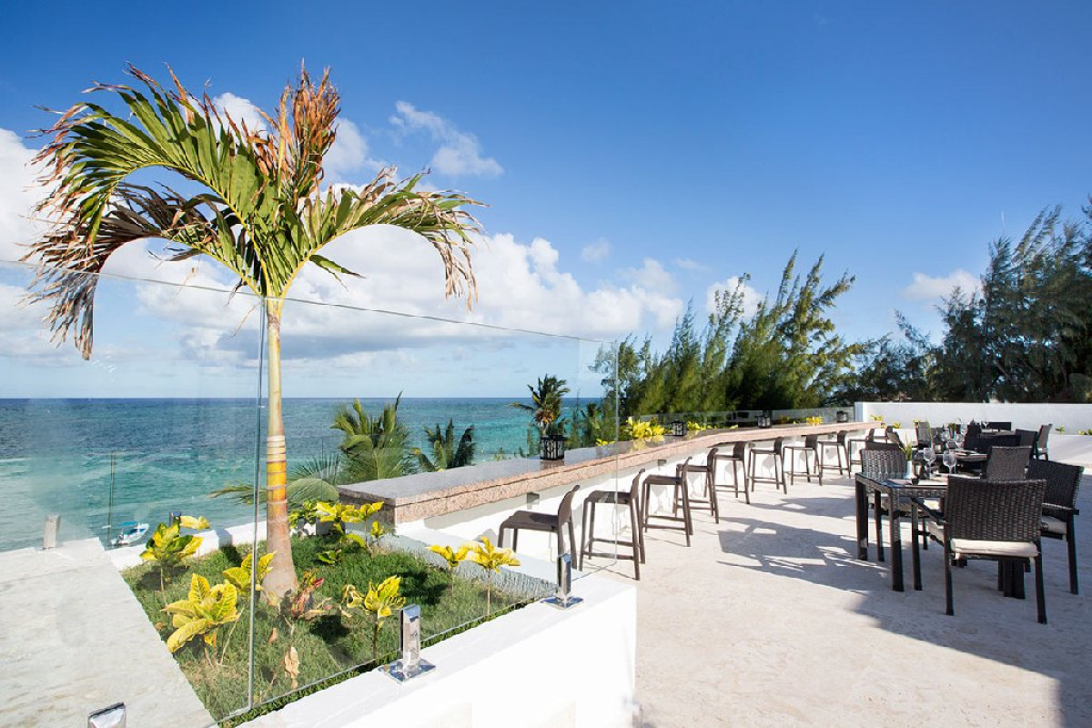 WHALA! BAVARO