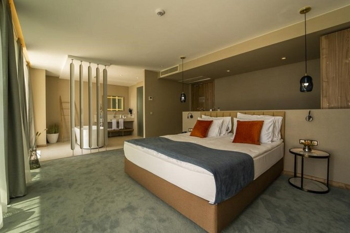 Wave Resort