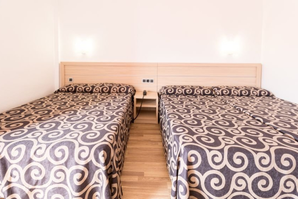 Tossa Beach Center (Tossa de Mar)