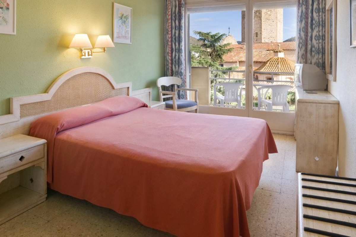 MERCE HOTEL (Pineda de Mar)