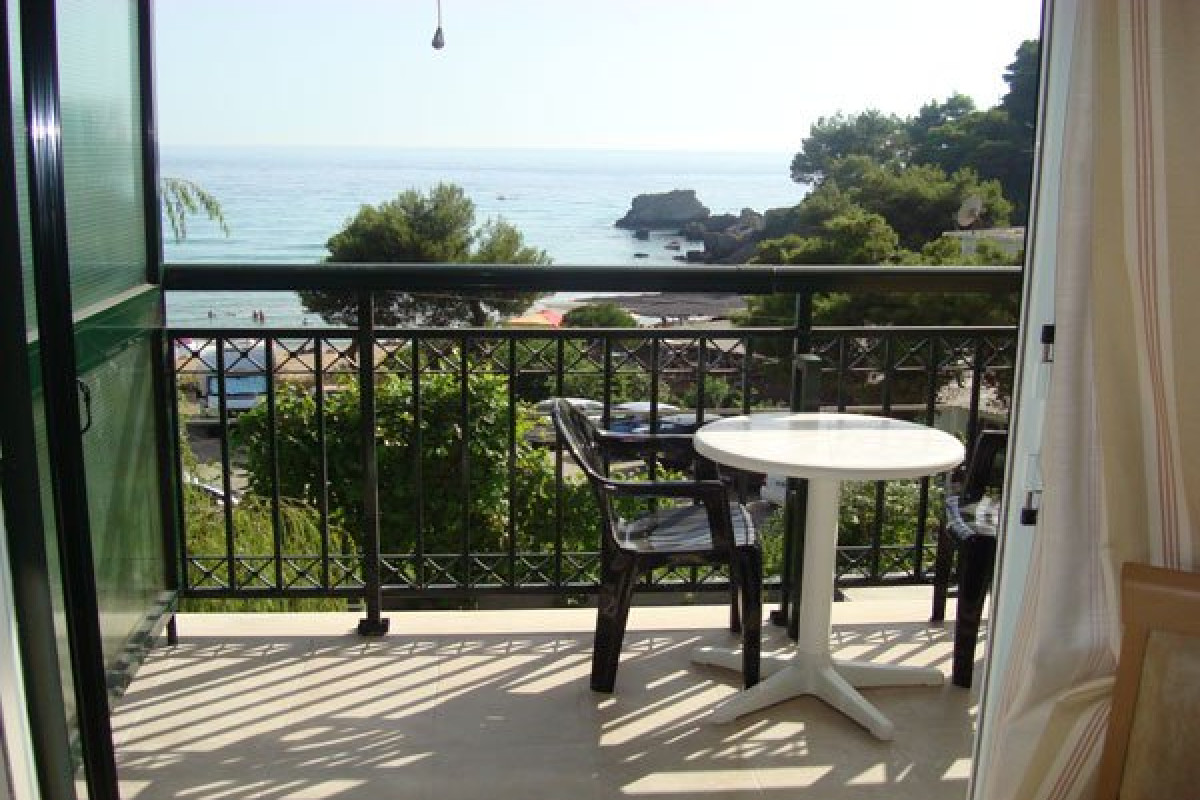Glyfada Beach Hotel (Glyfada)