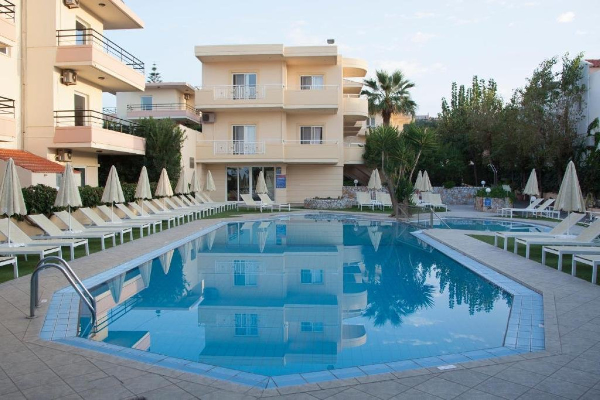 Blue Sky Apartments - Agia Marina