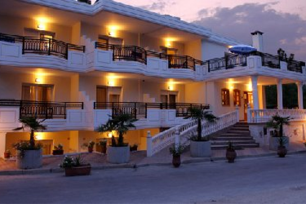 Sirines Hotel (Potos)