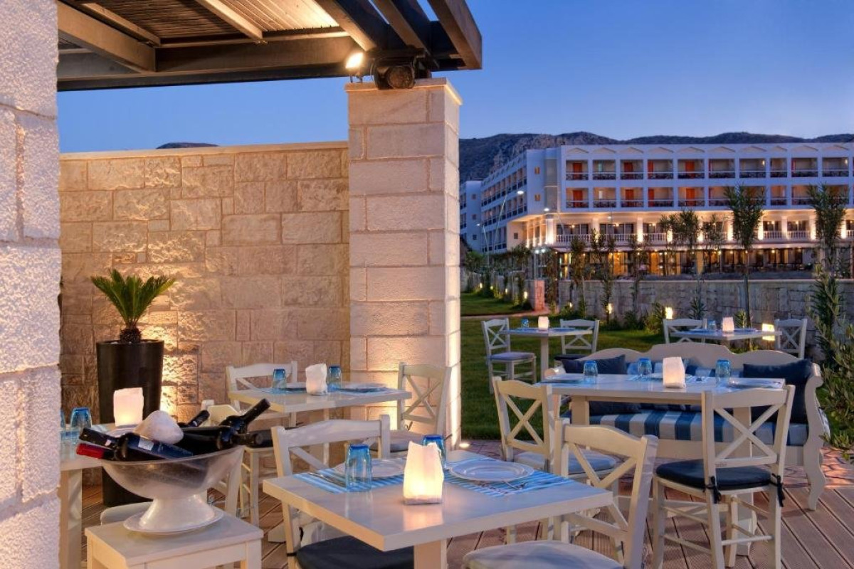 Hersonissos Palace (recomandat 4*)