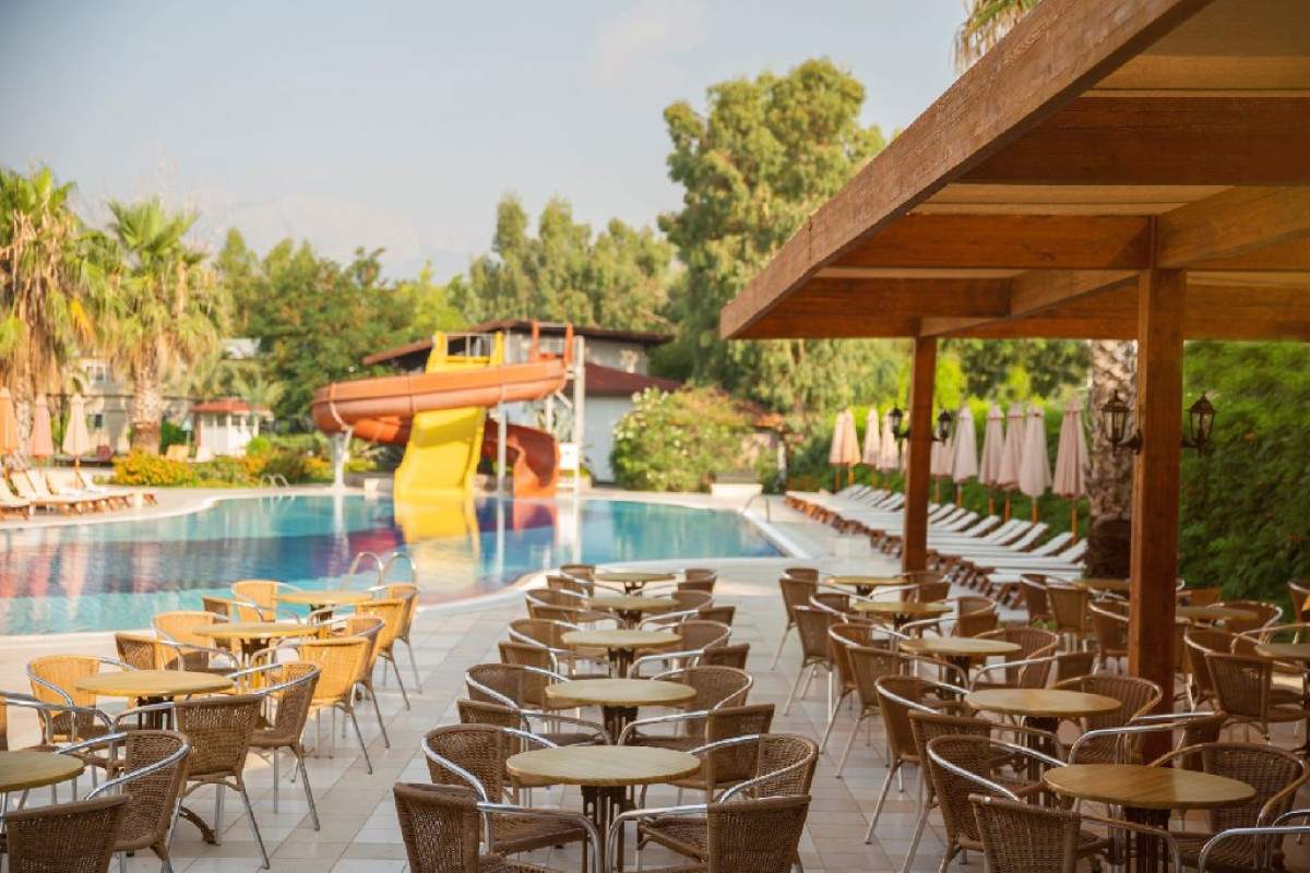 AKKA HOTELS CLAROS