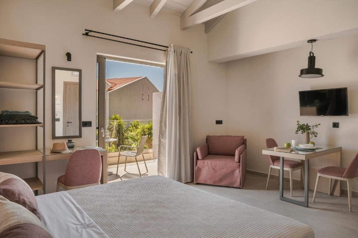 Notos Luxury Studios Apartments