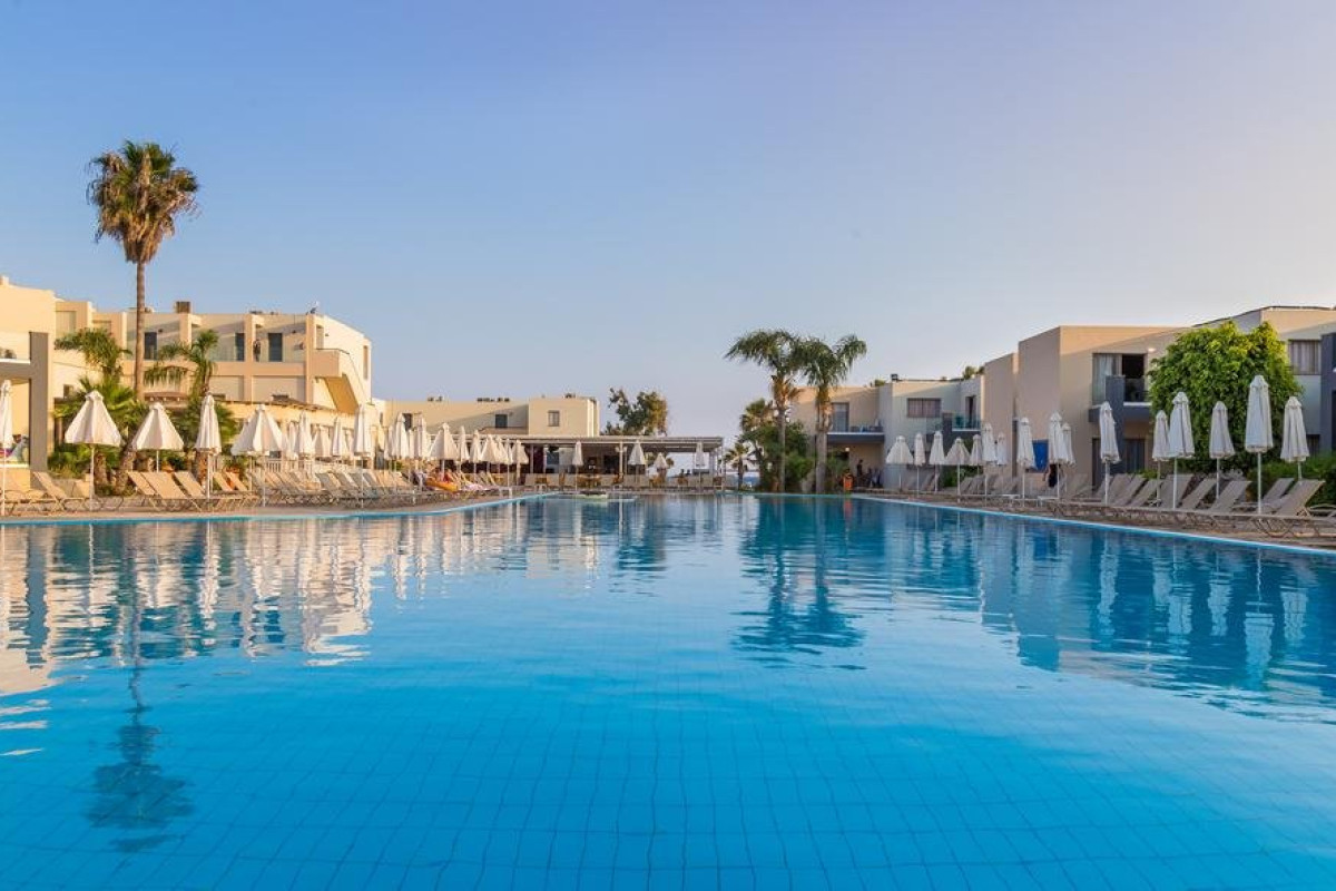 Callisto Holiday Village