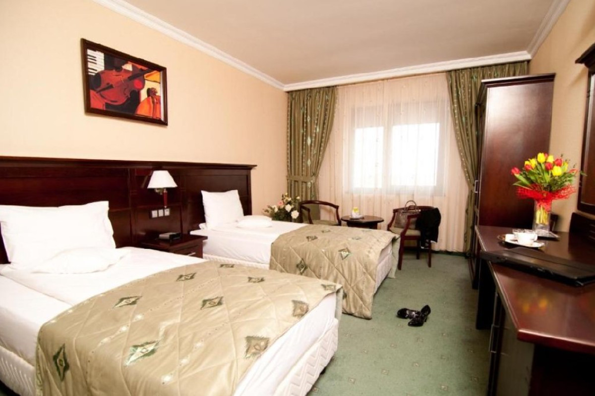 Hotel Rapsodia