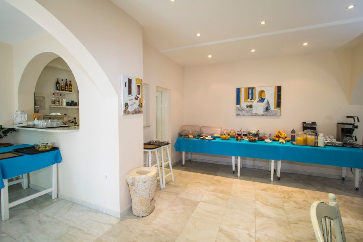 Andreas Hotel (Kamari Santorini)