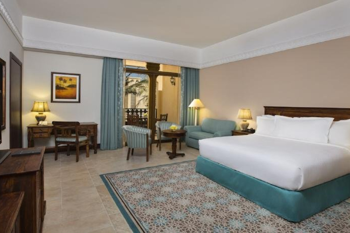 Hilton Al Hamra Beach Golf Resort