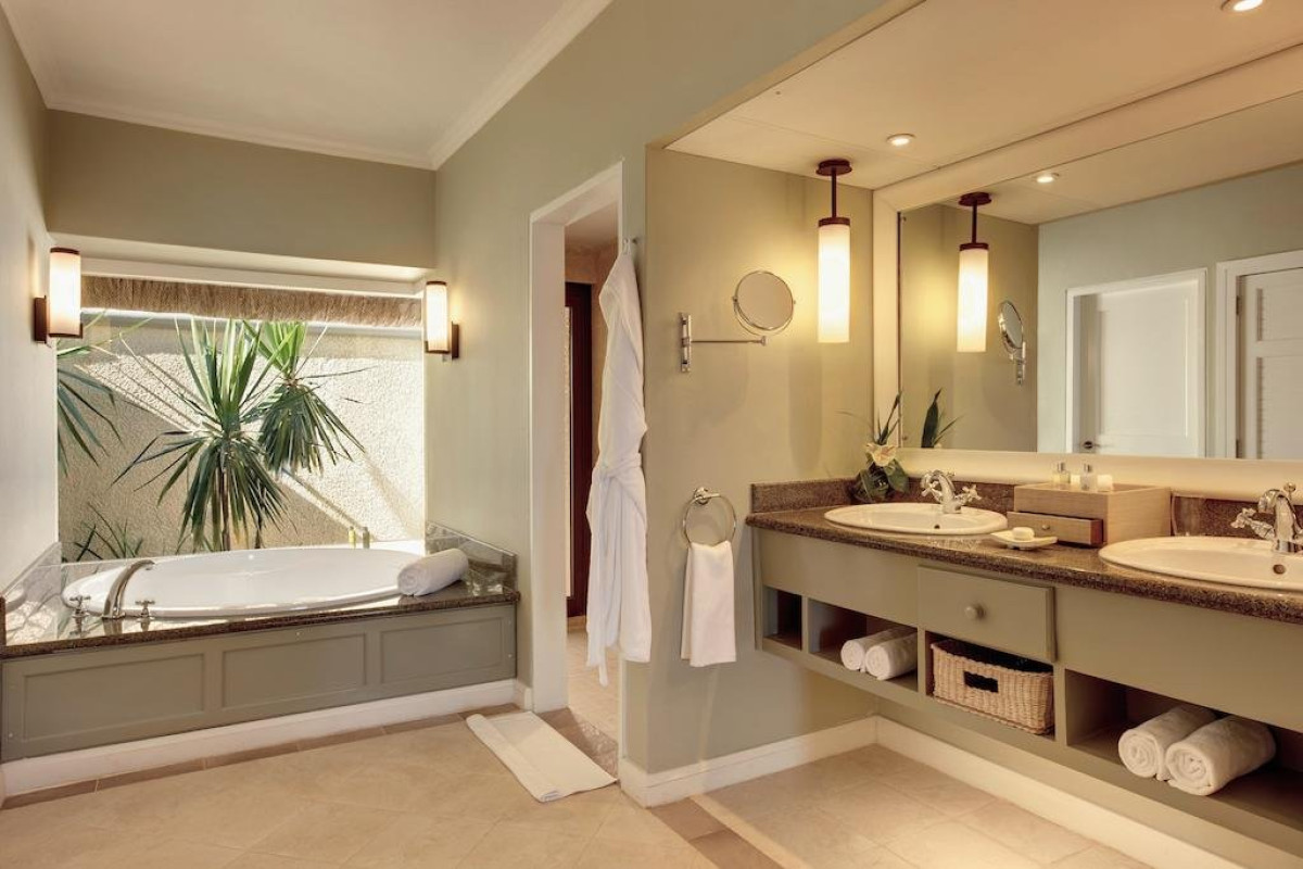 Outrigger Mauritius Beach Resort