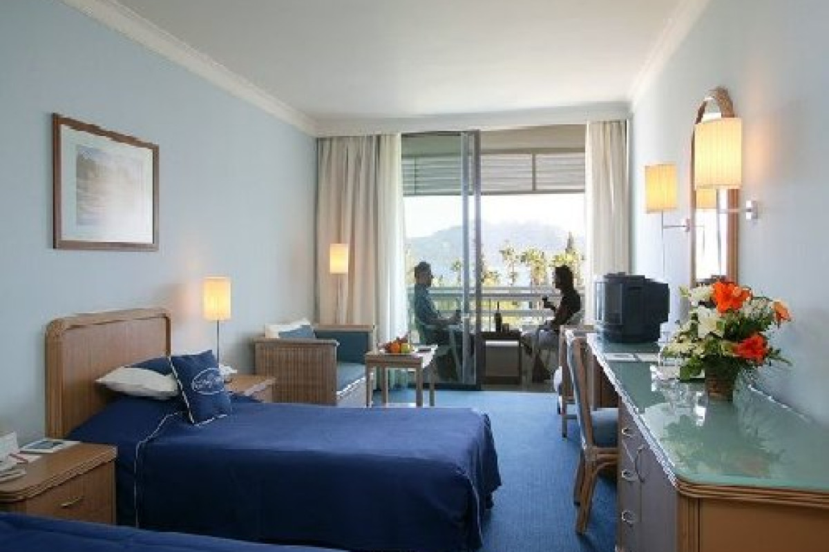 GRAND AZUR