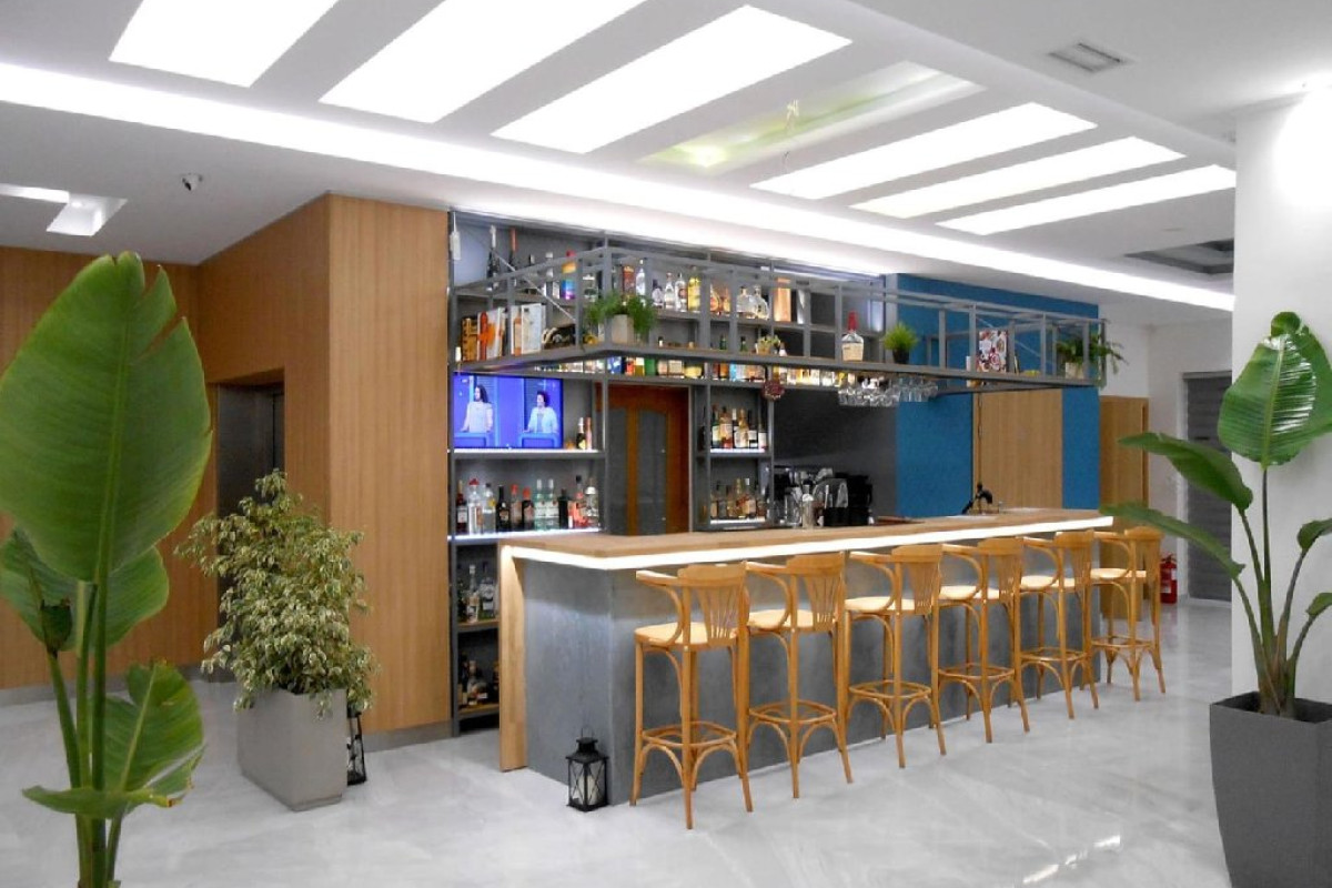 VOULA HOTEL AND APTS