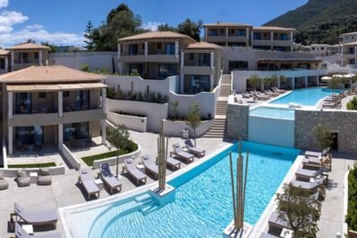 Crystal Waters Sapphire Hotel (F)