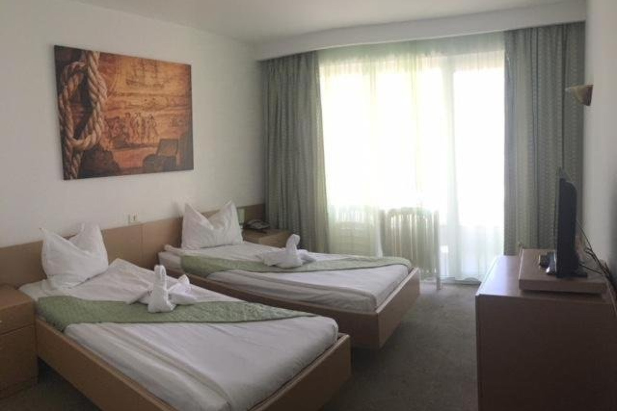HOTEL PIRATES RESORT.
