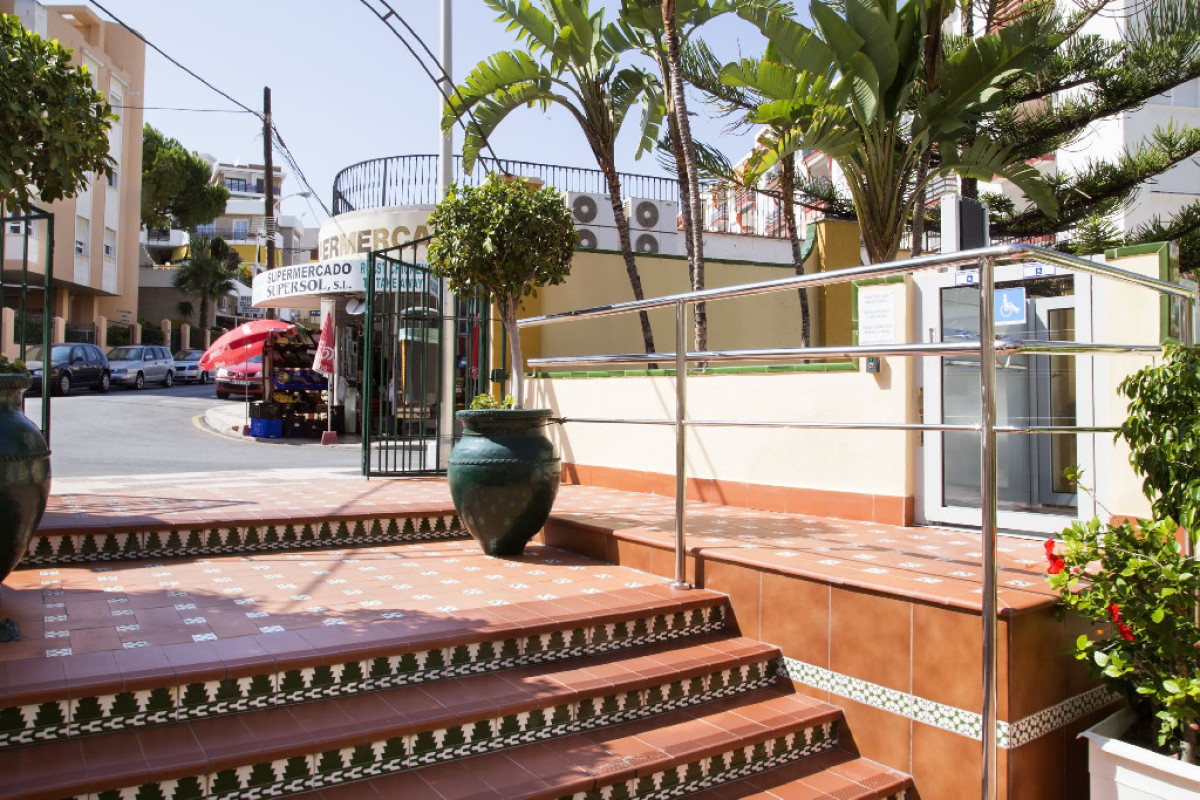 APARTAMENTOS ECUADOR PARK