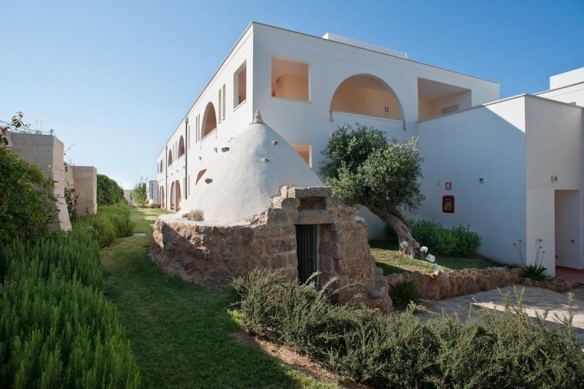 Pietrablu Resort (Polignano A Mare)