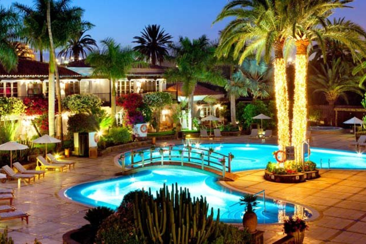 Seaside Grand Hotel Residencia