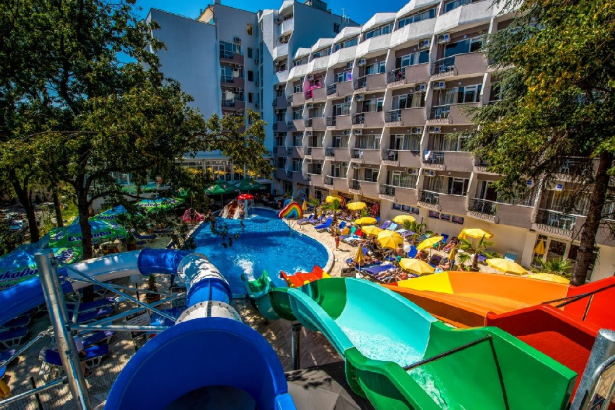 PRESTIGE DELUXE AQUAPARK CLUB