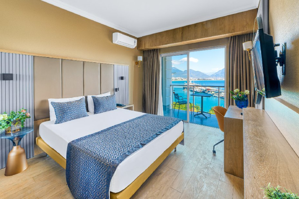 NUMA PORT HOTEL