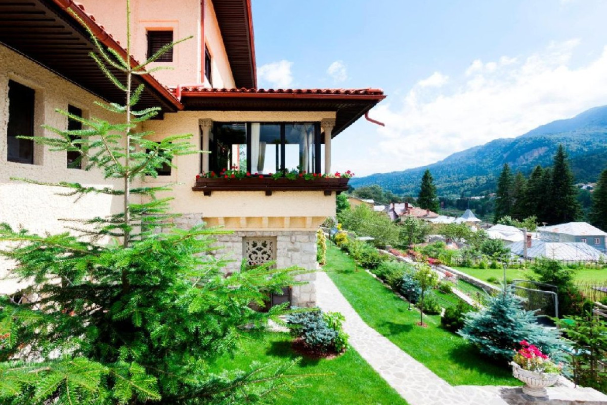 Vila Leonida