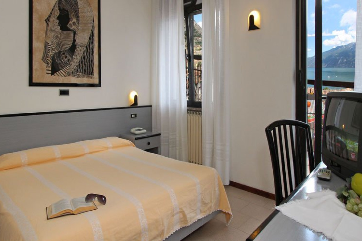 EUROPA HOTEL - LIMONE SUL GARDA