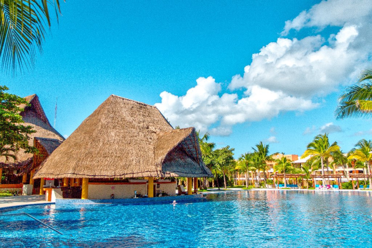 Barcelo Maya Grand Resort