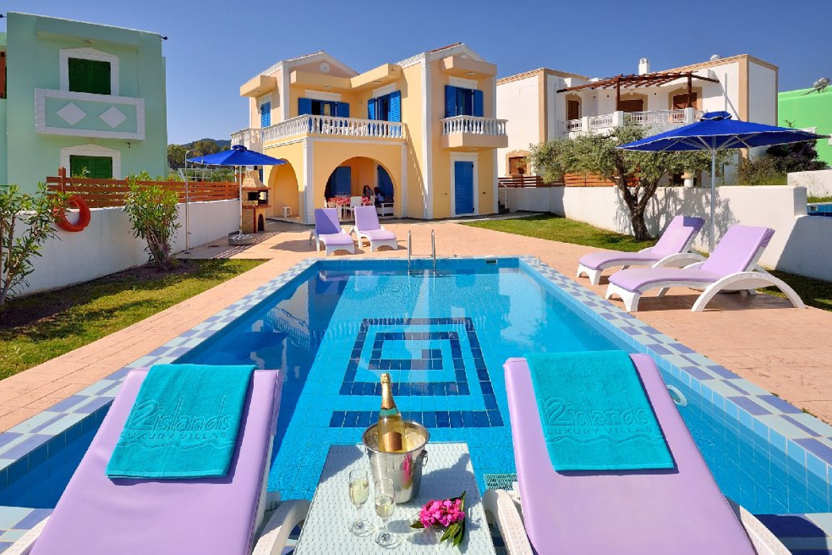 12 Islands Luxury Villas