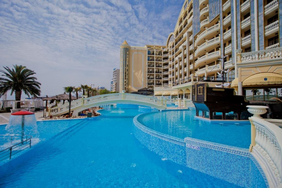 IMPERIAL PALACE HOTEL
